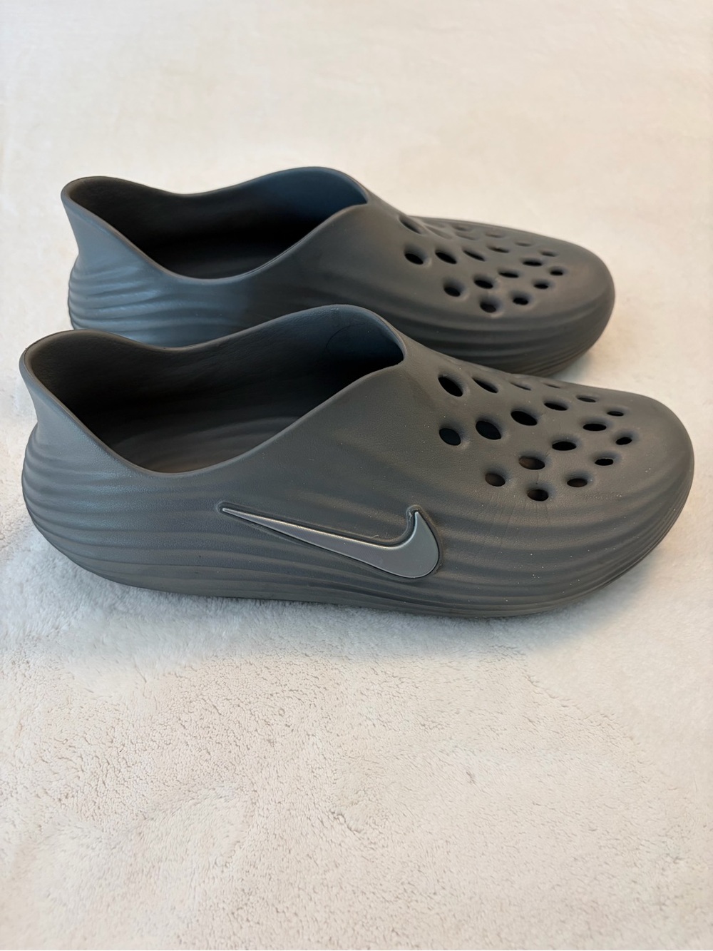 Nike ReactX Rejuven8 Slip On Shoes M11/W12 - Picture 5 of 9
